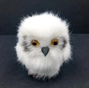 Kleine Vintage pelzige weiße Schneeeule Figur handgefertigt 2,25" - Bild 1 von 8