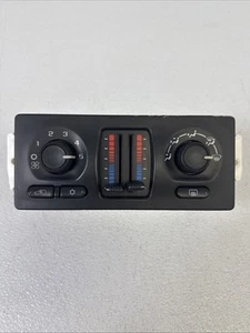 03-09 Chevy GMC Trailblazer Envoy Climate Control A/C with Rear Defrost OEM - Picture 1 of 13