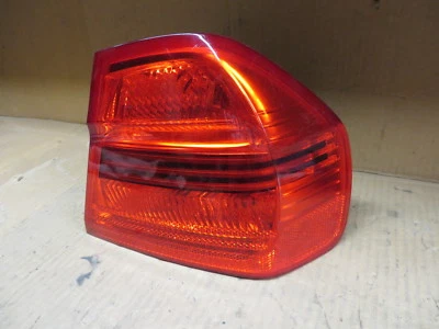 BMW 325i 328i 330i 335i M3 06 07 08 2006 2007 2008 LUZ TRASEIRA DIREITA DO PASSAGEIRO - Imagem 1 de 4