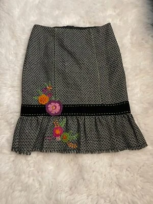 Falda de lana Nanette Lepore tweed con flores de ganchillo talla 2 Foto 1 de 4
