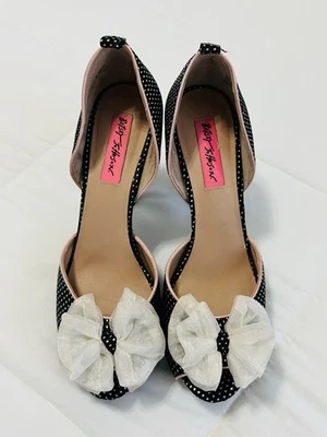 Betsey Johnson Oli Black Polka Dot Print Peep Toe Heels White Cream Bow Sz 7.5M - Image 1 of 4