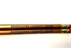 2 Vintage Creston Iowa Southwestern Community College Unused Pencils 1960’s - Bild 1 von 7