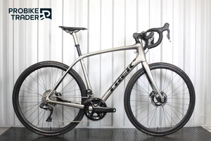 2018 Trek Domane SL6 Ultegra Di2 Pacenti Rennrad (Größe 56 cm) - wenig benutzt - Bild 1 von 17