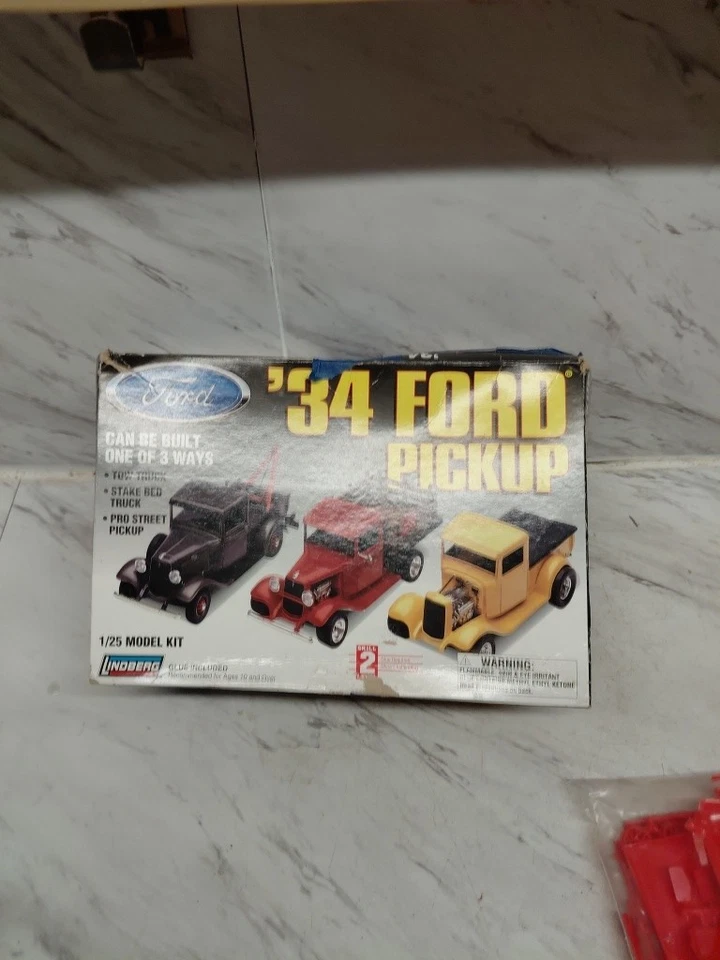 Lindberg ‘34 Ford Pickup 3-in-1 Model Kit 1:25-Scale Damaged  Box,still Bag - Image 1 of 4