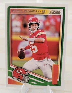 Patrick Mahomes II 2025 Panini Score Football Kansas City Chiefs #100 - Bild 1 von 1