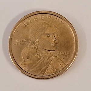 2000 D Sacagawea One Dollar Coin US Liberty - Picture 1 of 3