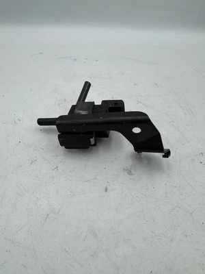 Electroválvula eléctrica control vacío aleta escape BMW E90 E92 E93 330 335 OEM✅ Foto 1 de 4