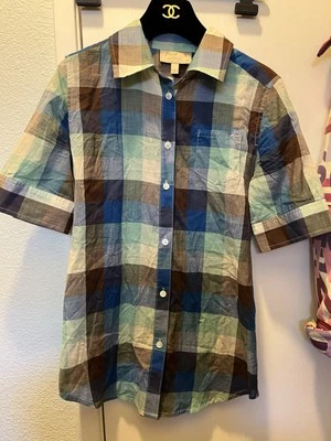 CAMISA TOP INFORMAL DE TRABAJO DE ALGODÓN A CUADROS DISEÑO TRASERO BOTÓN ÚNICO ELIZABETH&JAMES Foto 1 de 4