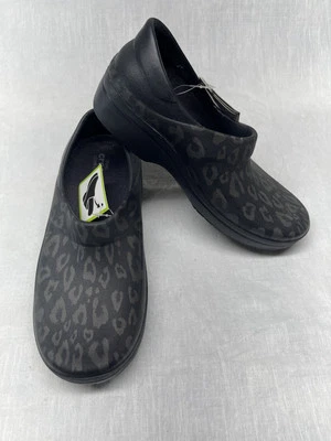 Crocs Felicity Graphic Clog Women’s NWOB Black Slip On Shoes Size 7 - Image 1 of 4