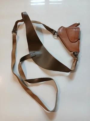 Leather Shoulder Holster For Revolver Unbranded - Image 1 of 4