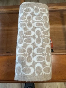 Coach Signature hellbraun Metallic Wolle wendbarer Monogramm Logo Schal. Neu Mit Etikett. - Bild 1 von 6