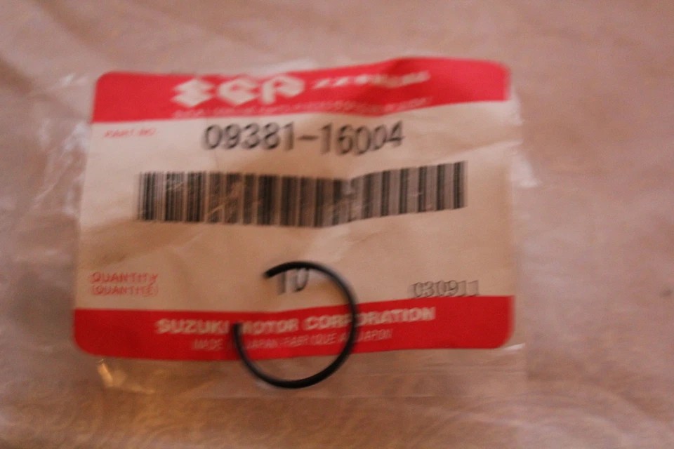 SUZUKI GSXR750X GSXR 750X CIGÜEÑAL CIRCLIP GENUINO OEM 09381-16004 Foto 1 de 1
