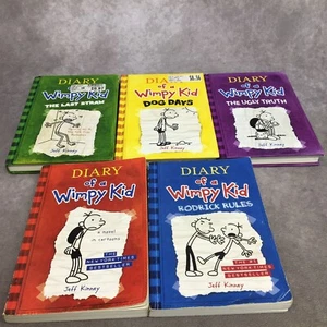 Lot of 5 Diary of a Wimpy Kid Books by Kinney- Books 1 & 2 are PB, Books 3-5 HC - Foto 1 di 12