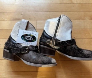 stivaletti donna in pelle. Tomaia marrone con crema. Tutto in pelle. Taglia 9,5 - Foto 1 di 8