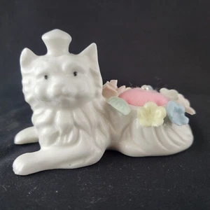 Vintage Katze Hut Nadelkissen Blumen weiß echt Bone China Perser Kätzchen - Bild 1 von 4