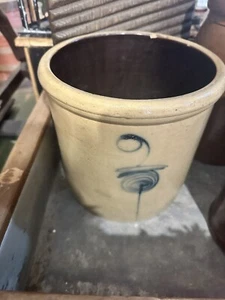 Antique Redwing Bee Sting Salt Glaze 2 Gallon Crock - Picture 1 of 7
