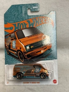 Hot Wheels Pearl Chrome 56th Anniversary Custom '77 Dodge Van --CHASE-- B 1 - Bild 1 von 7