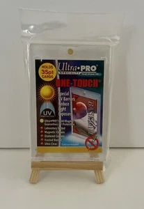 Ultra-Pro ONE-TOUCH Single magnet display case UV Protected - Picture 1 of 9