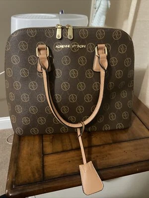 Adrienne Vitadini Signature Collection Bolso de Mano de Cuero Marrón Forro Rojo Foto 1 de 4