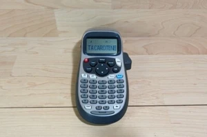 TESTED Dymo LetraTag 100H Plus Handheld Label Maker W/ Used Roll Of Labels - Picture 1 of 9