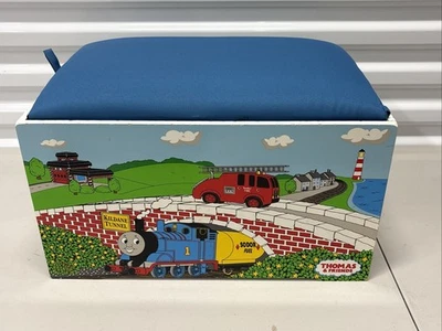 Raro Tren Thomas Madera Vintage Caja de Juguetes Almacenamiento Kildane Túnel Escena Sodor L@@K Foto 1 de 4