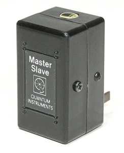 Quantum Instruments - Master Slave - Disparador de flash sensible / Iluminación estroboscópica - Imagen 1 de 2