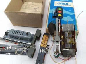2 Siba / Piko Signale  defekt DDR Modelleisenbahn HO 1:87 - Picture 1 of 4