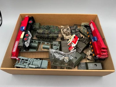 1:87 Roco Minitanks Bundeswehr Leopard Rungenwagen Kranwagen Bastel-Konvolut - Bild 1 von 4