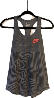 Camiseta sin mangas para mujer Nike Dri-Fit "Run" espalda deportiva gris a rayas talla mediana Foto 1 de 4