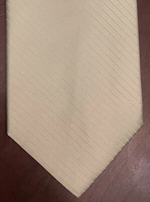 Corbata Club Room By Charter Club verde hecha a mano 100 % seda para hombre hecha en China Foto 1 de 4