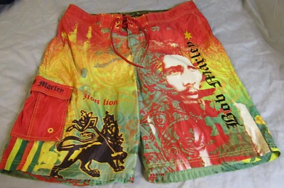 Baúl de natación vintage Bob Marley Board Shorts para hombre talla 38 Dragonfly Zion Lion Y2K Foto 1 de 4