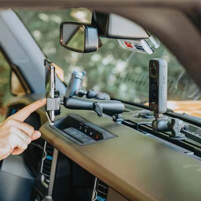 Montaje en tablero de teléfono/cámara RAM Tough Track con bolas de 1", para Ford Bronco 2021-2024 Foto 1 de 4