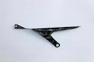 Chain Guard Passage Yamaha R1 R1M 2022 2023 2024 Carbon Forged - Picture 1 of 2