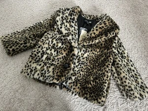NWT Forever 21 Leopard Print Faux Fur Jacket Women's Size S Crop Tops Warm - Picture 1 of 10