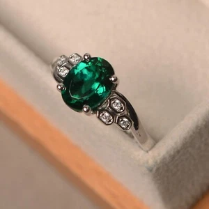 Emerald Oval Cut ring,Lab emerald ring,May birthstone, sterling silver925 Silver - Picture 1 of 3
