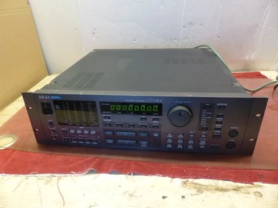 AKAI DR4 d HARD DISC RECORDER STUDIO DIGITAL - Bild 1 von 4
