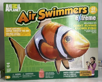Air Swimmers Extreme Giant Flying Clownfish ToysRus Animal Planet Helium Reqired - Image 1 of 4
