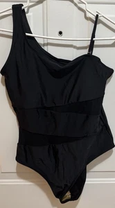 Neu ohne Etikett klassischer Damen Badeanzug schwarz XL neu - Bild 1 von 2