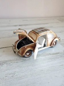 2004 Johnny Lightning Disney Hollywood On Wheels, The Love Bug Dirty - Picture 1 of 7