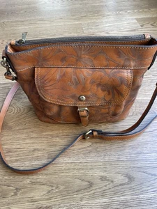 Paricia Nash Tuscania Floral Laser Etched Leather Shoulder Bag - Tan - Bild 1 von 9