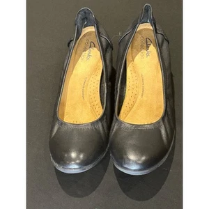 *Nuovo* Clarks Collection décolleté flessibili in pelle Neiley Pearl nere taglia 8 - Foto 1 di 6