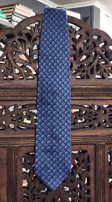 Corbata de artista de seda del Museo de Arte de Cleveland azul geométrica clásica fina Foto 1 de 4