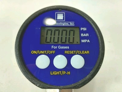 SSI Technologies MGA-300-A-9V-R Digital Gas Pressure Gauge Pre Owned  - Image 1 of 4