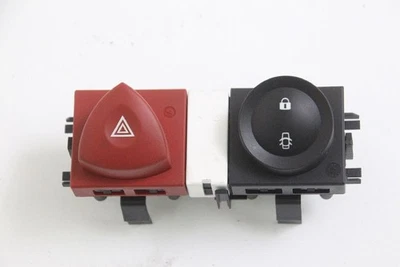 Interruptor de advertencia de peligro Renault MEGANE 2 KM 72753 - Imagen 1 de 3