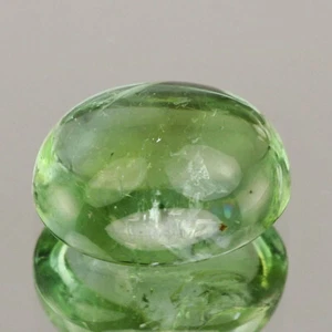 Video_4,78 ct_Cabochon ovale_Verde foglia viva_Nigeria_Tormalina naturale_GM738 - Foto 1 di 2