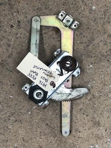 OEM TOYOTA Land Cruiser 1976 FJ55 Passenger REAR Window Regulator - Picture 1 of 1