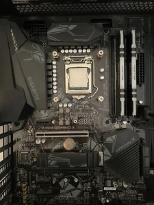 Combo CPU i7-10700KF - Gigabyte Z490 gaming X - RAM Crucial ddr4 2x8gb 3600MHz - Photo 1/9