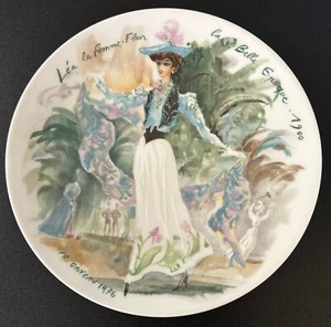 Vintage D'Arceau Limoges Decor Plate Léa la Femme-Fleur La Belle Epoque 1976 - Imagen 1 de 3