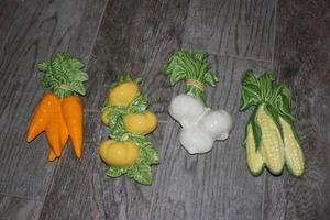 Vintage handbemaltes Keramik Gemüse für Küchenwand! Zwiebeltomate Karottenmais! - Bild 1 von 6