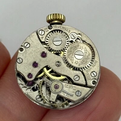 19.6mm Vintage Peseux P 220 Swiss Made Manual Wind Watch Movement PARTS REPAIR - Image 1 of 4
